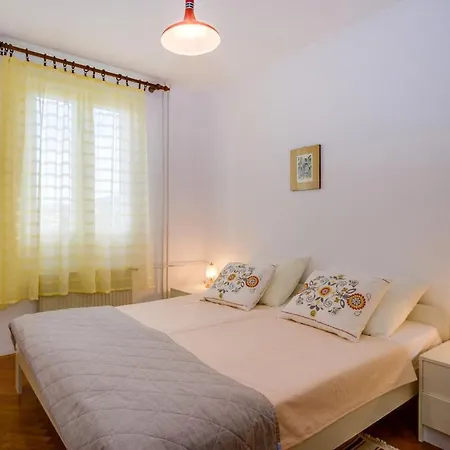 Apartment Nadalina Veli Losinj