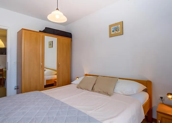 Nadalina Apartman *